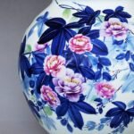 冯雪迎《繁花图》江西省高级工艺美术师景德镇斗彩瓷瓶 - 图片 3