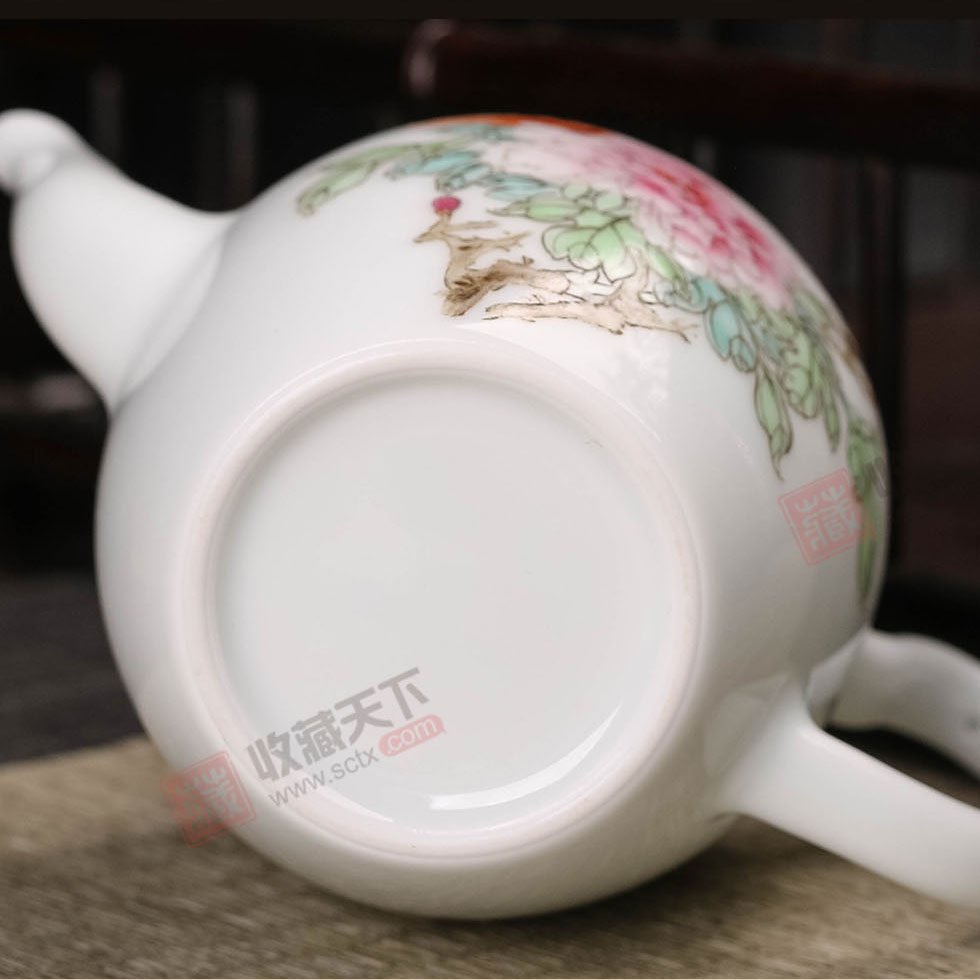 余景艳《花开富贵》景德镇粉彩瓷壶