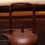 顾丽萍《竹影提梁》高级工艺美术师手工原矿老紫泥宜兴紫砂壶260cc