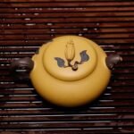 顾丽萍《佛手》高级工艺美术师手工原矿黄金段花壶宜兴紫砂壶 - 图片 2