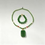 Top quality imperial green cat's eye 2 piece set