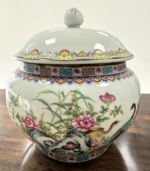 粉彩花鸟纹茶叶盖罐(内部带老白茶)